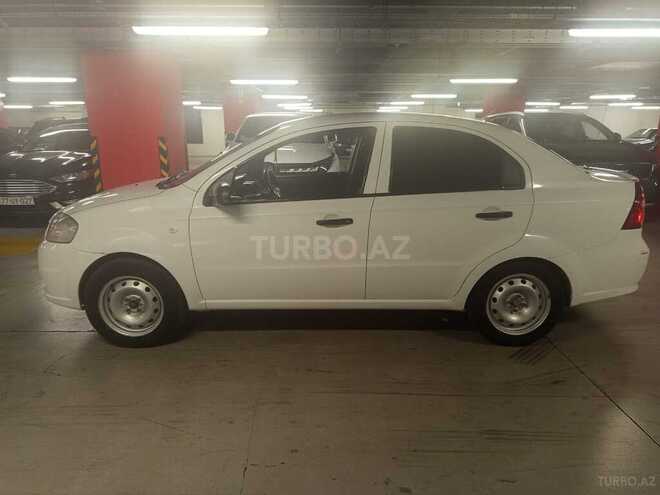 Chevrolet Aveo-3