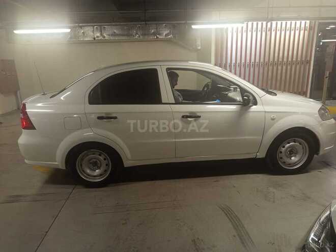Chevrolet Aveo-5