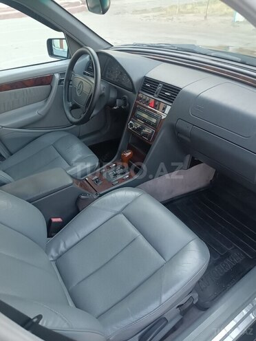 Mercedes C 240-4