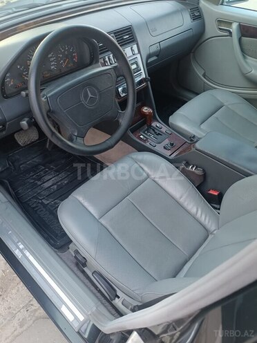 Mercedes C 240-6
