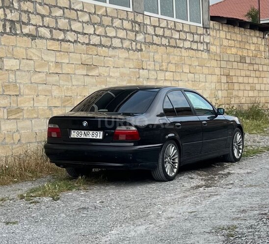BMW 520-2