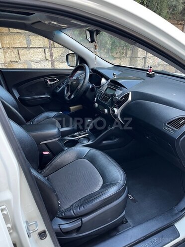 Hyundai ix35-13