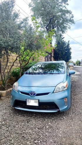 Toyota Prius-2