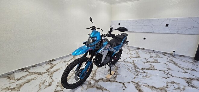 CFMOTO 230DUAL-1