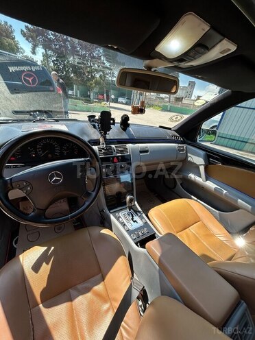 Mercedes E 240-12