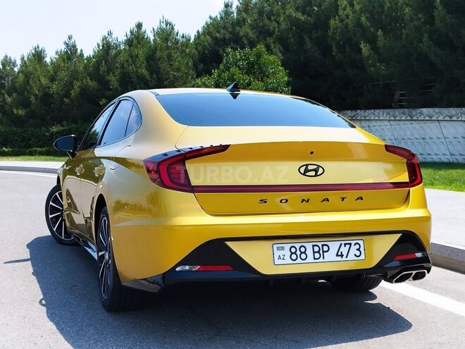 Hyundai Sonata-15