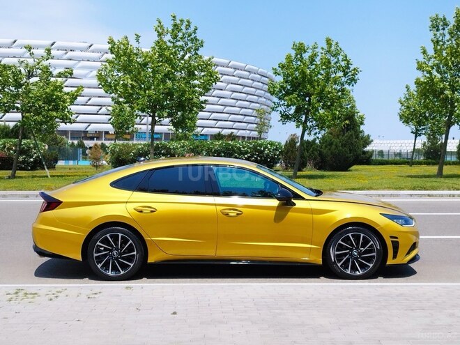 Hyundai Sonata-11