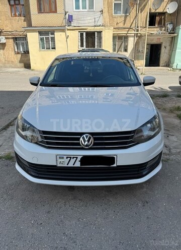 Volkswagen Polo-1