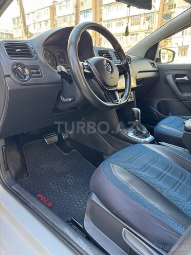 Volkswagen Polo-5