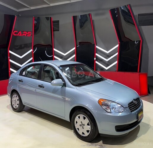 Hyundai Accent-2