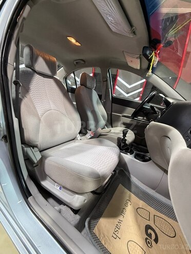 Hyundai Accent-13