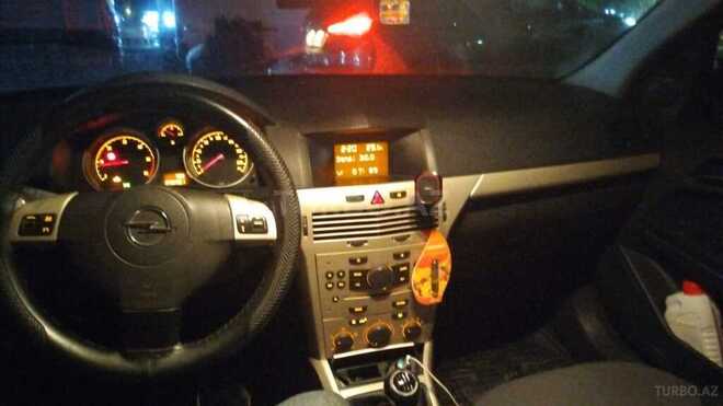 Opel Astra-10