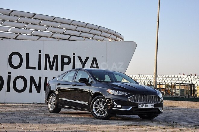 Ford Fusion (North America)-15