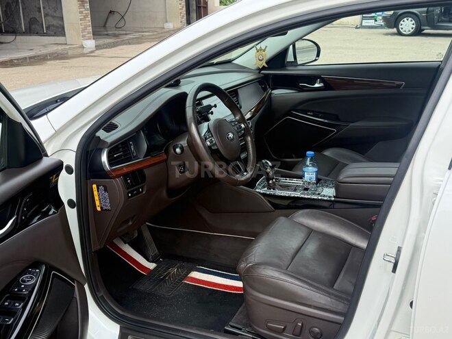 Kia K7-10