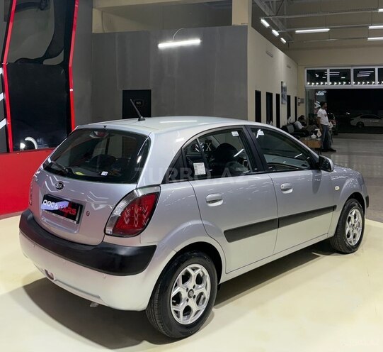 Kia Rio-7