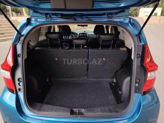 Nissan Note-7