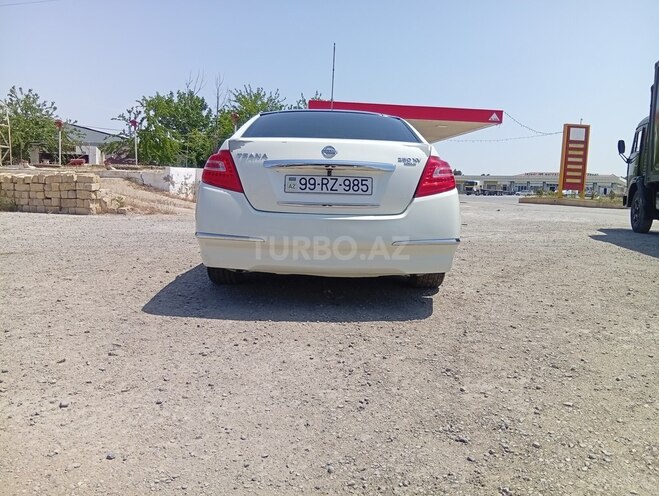 Nissan Teana-3