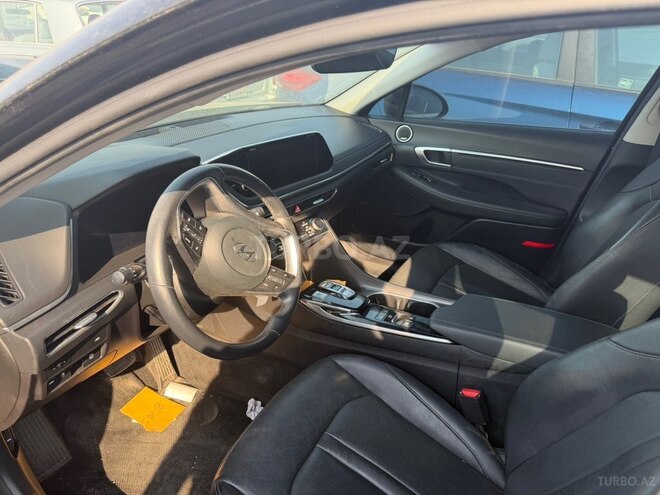 Hyundai Sonata-13