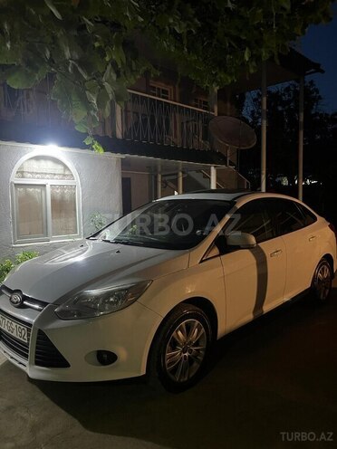 Ford Focus-2