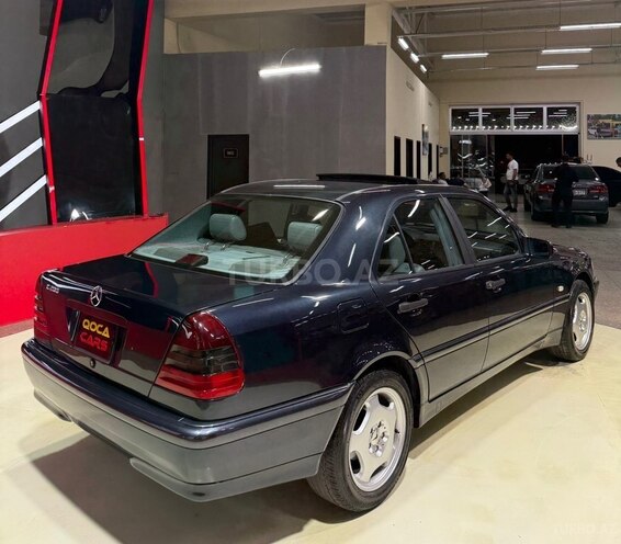 Mercedes C 200-7