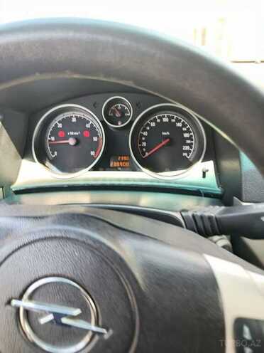 Opel Astra-4