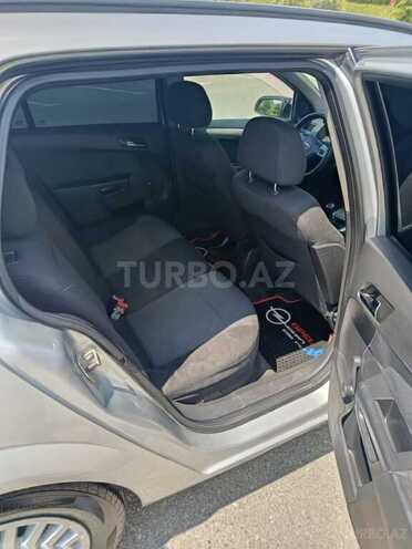 Opel Astra-11