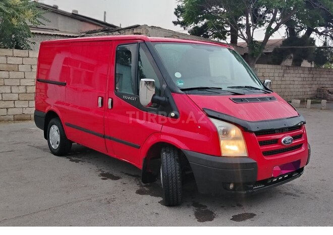 Ford Transit-5