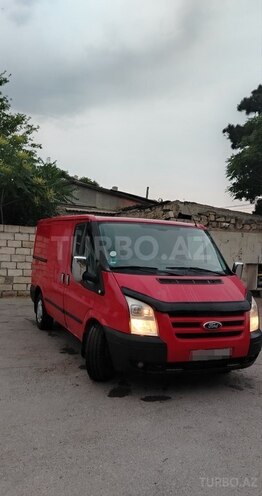 Ford Transit-3