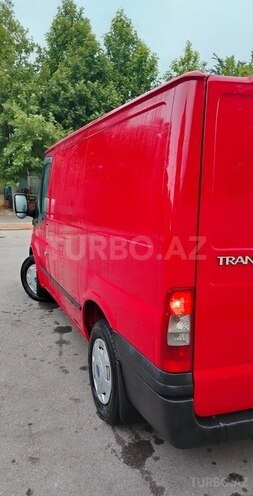 Ford Transit-9
