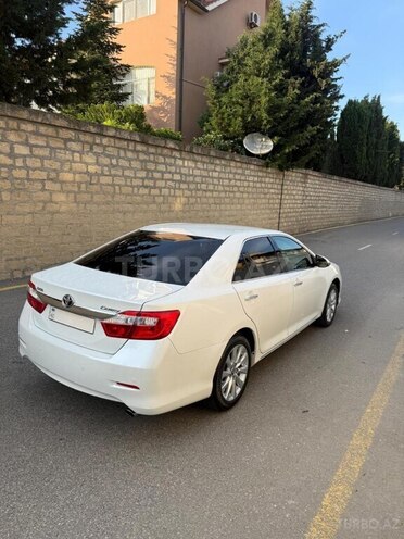 Toyota Camry-6