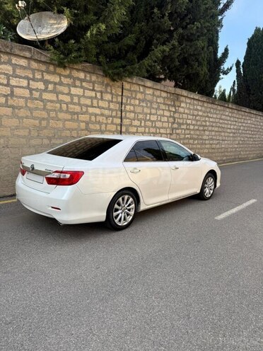 Toyota Camry-8