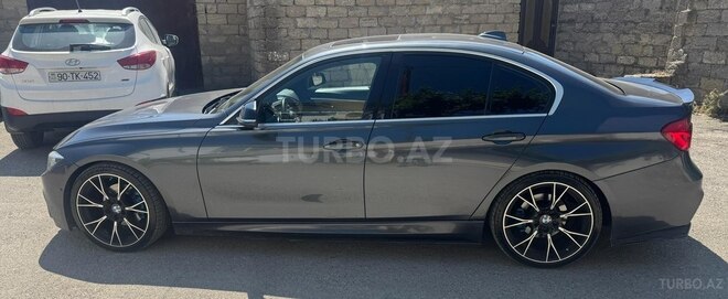 BMW 330-3