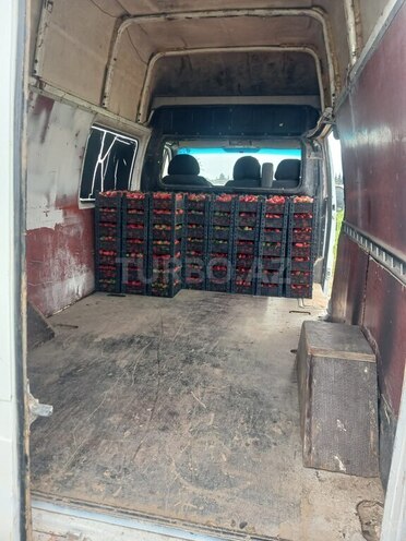 Ford Transit-5