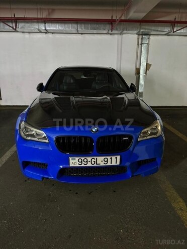 BMW M5-10
