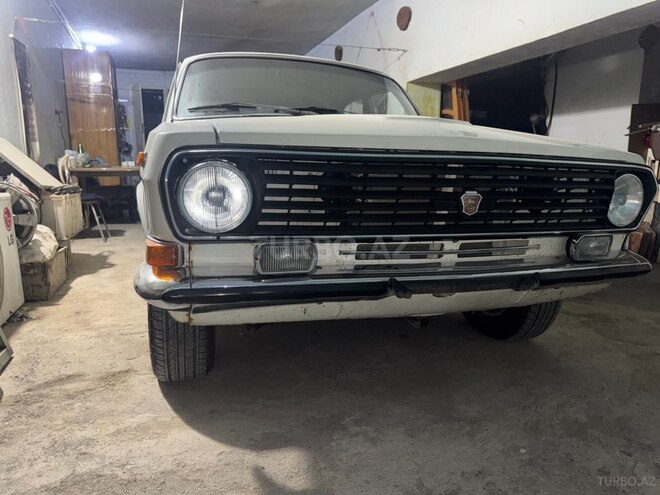GAZ 24 "Volga"-1