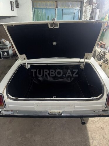 GAZ 24 "Volga"-8