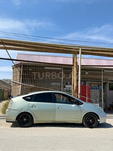 Toyota Prius-2