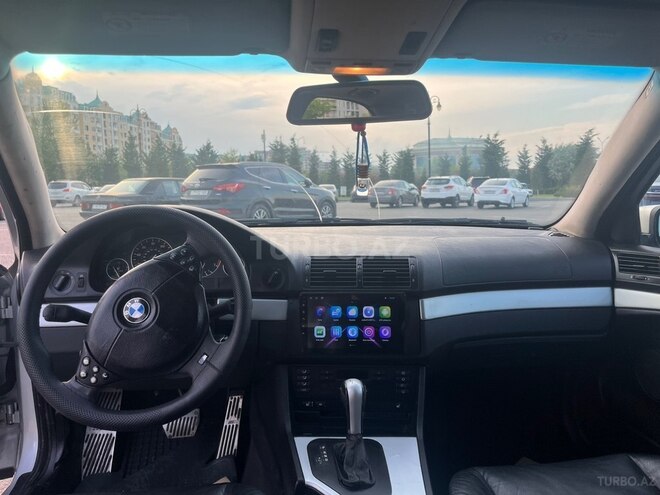 BMW 528-9