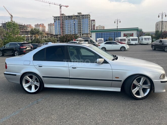 BMW 528-6
