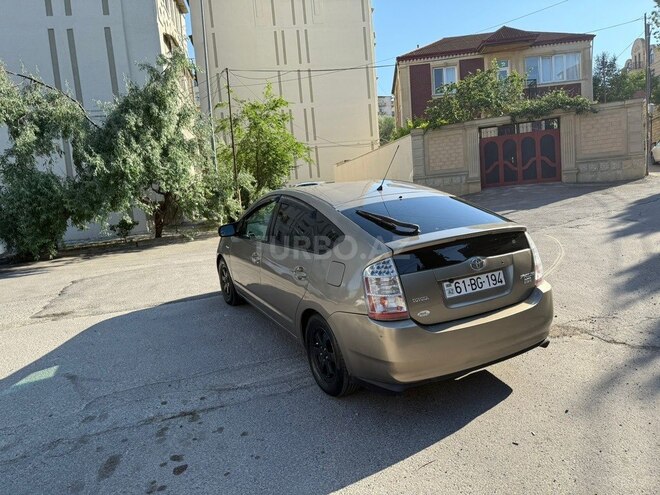 Toyota Prius-10