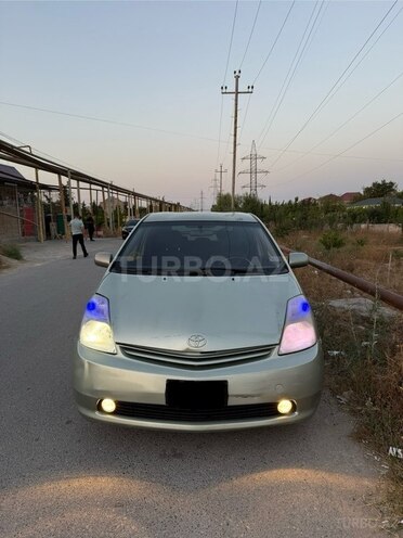Toyota Prius-1