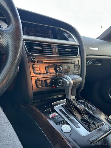 Audi A5-8