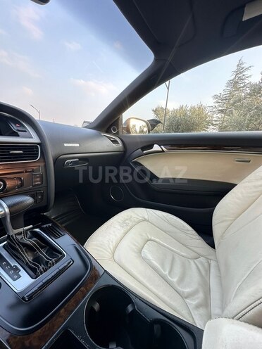 Audi A5-9