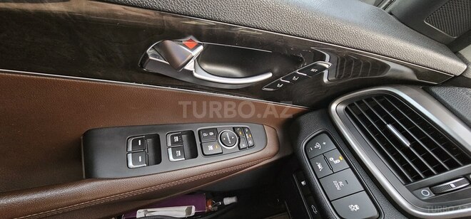 Kia Sorento-13