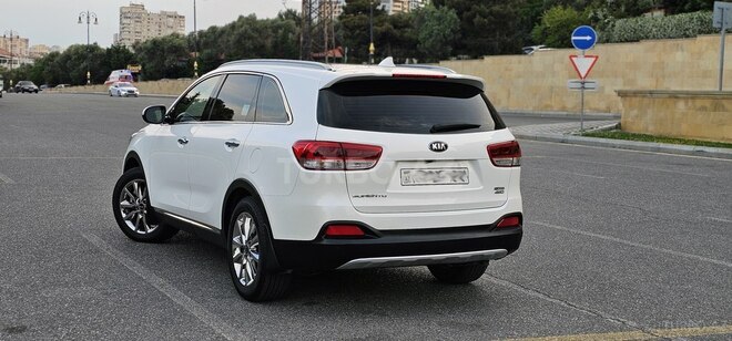 Kia Sorento-8