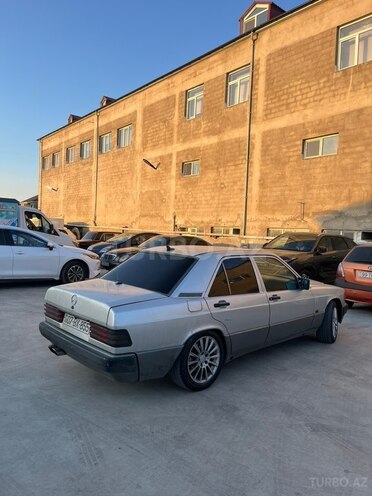 Mercedes 190-3