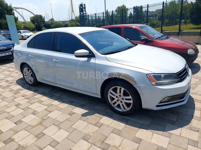 Volkswagen Jetta-3