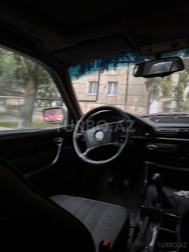 BMW 520-2
