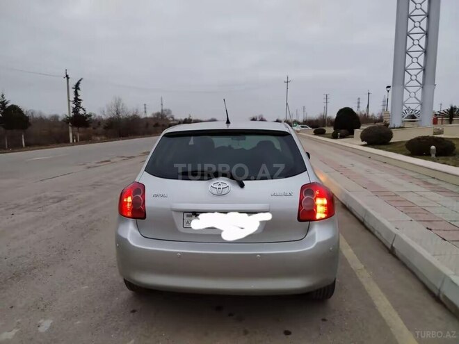 Toyota Auris-5