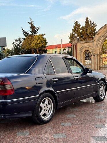 Mercedes C 250-3